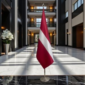 drapeau Lettonie avec pied