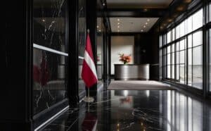 drapeau Lettonie sur hampe