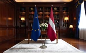 drapeau Lettonie et UE