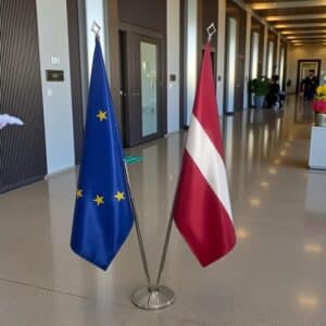 drapeau Lettonie et UE