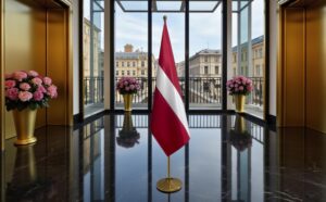 drapeau Lettonie avec socle