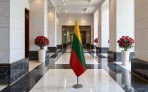 drapeau Lituanie sur pied