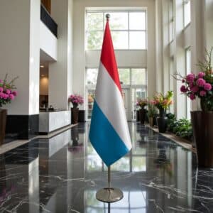 drapeau Luxembourg sur socle