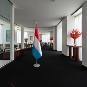 drapeau Luxembourg sur socle
