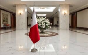 drapeau Malte sur socle