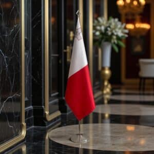 drapeau Malte sur socle