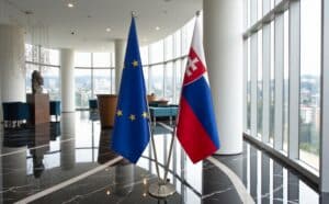 drapeau Slovaquie sur pied