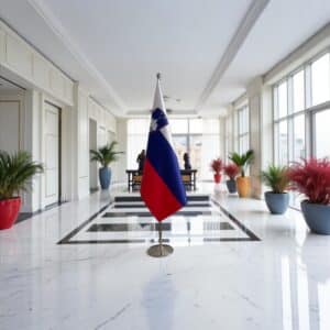 drapeau Slovenie avec pied