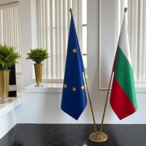 drapeau bulgarie avec mât