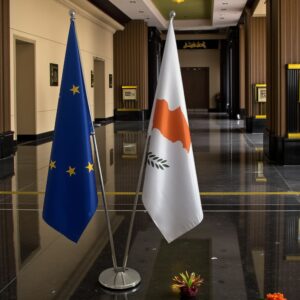 drapeau Chypre et UE