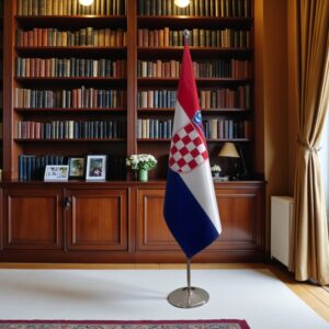 drapeau Croatie sur hampe