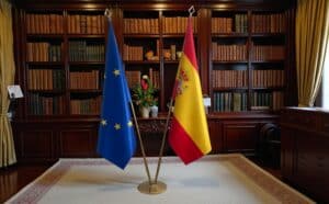 drapeau espagne avec pied