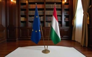 drapeau Hongrie avec support