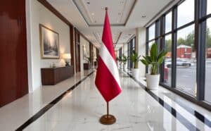 socle drapeau lettonie